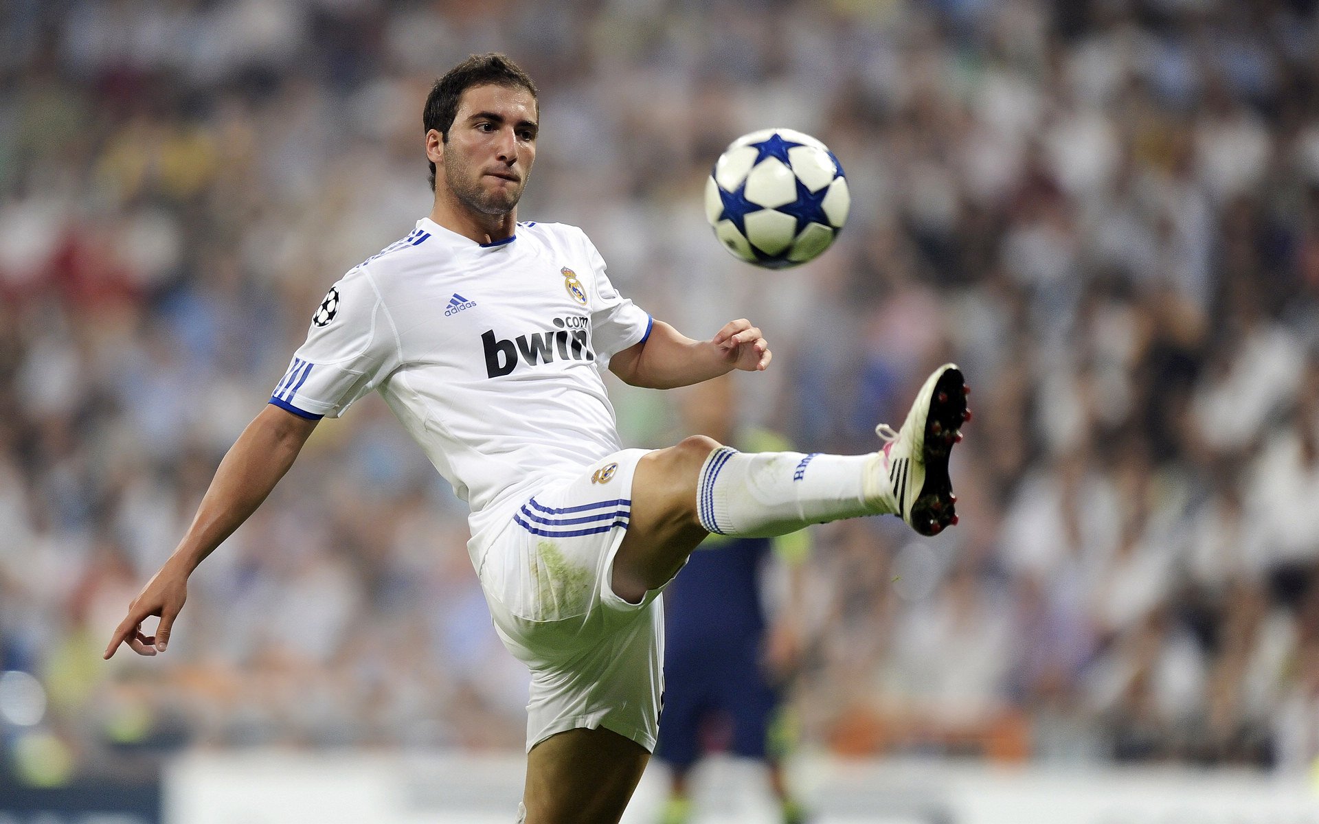 Jiuyou-詹姆斯连续多场“30+”，无惧岁月挑战！，詹姆斯现场视频